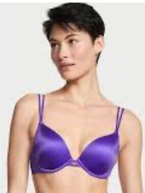 Victoria's Secret Very Sexy Push up underwire plunge bra size 32 D